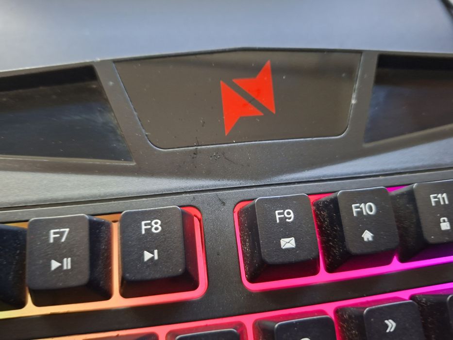 Teclado gaming NPLAY como novo