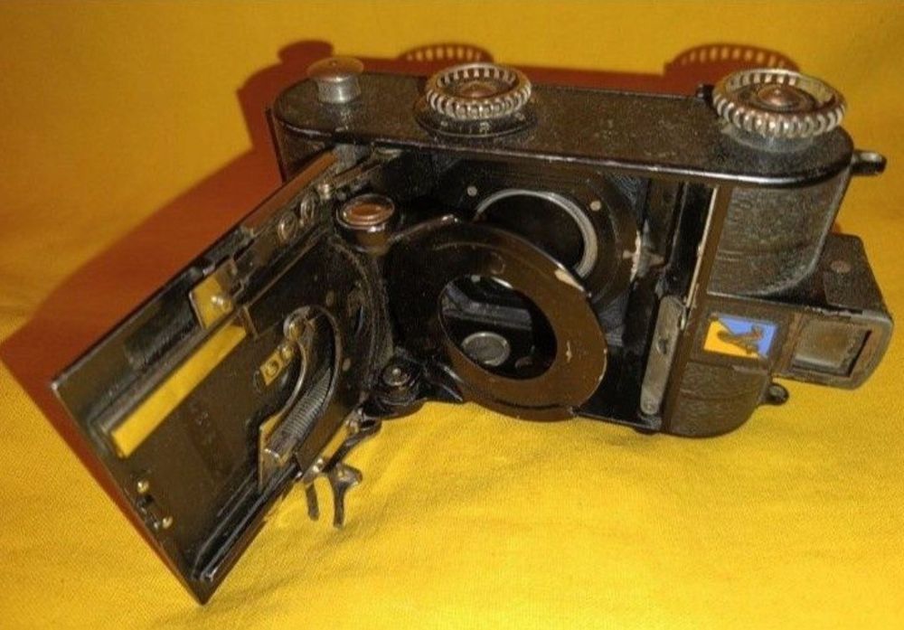 Фотоаппарат Киев-19. Фотокамера Voigtländer Virtus/Bessa-66. Кинокамера Кварц-5