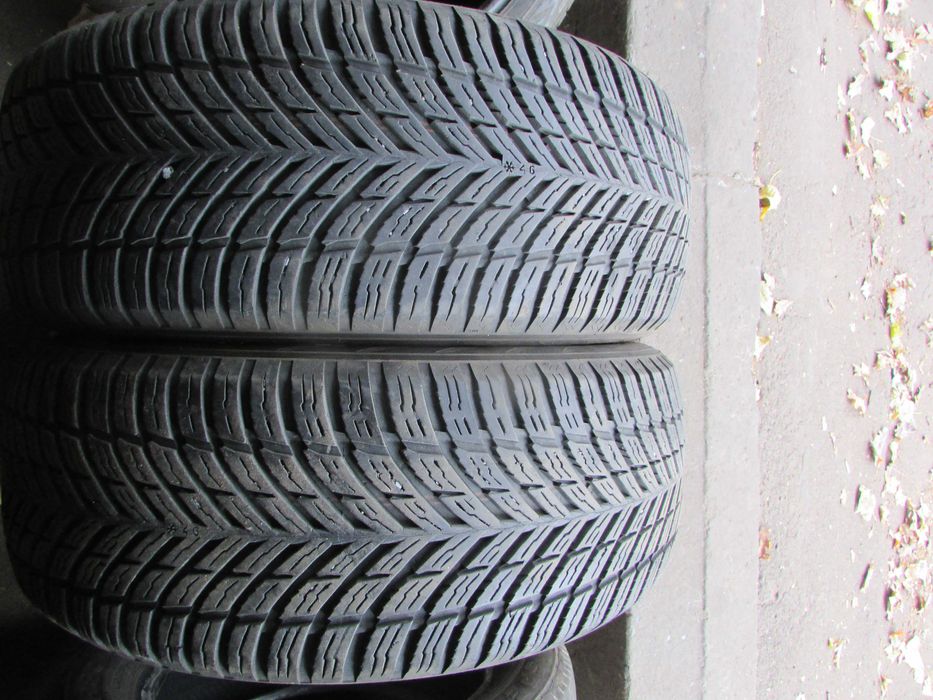 235/55/R18 Nokian SeasonProof SUV пара зимової гуми