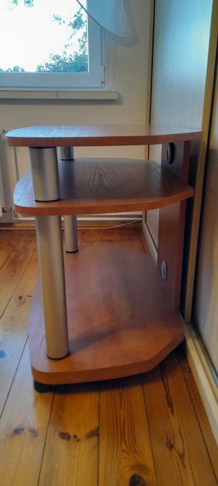 Stolik rtv pod telewizor