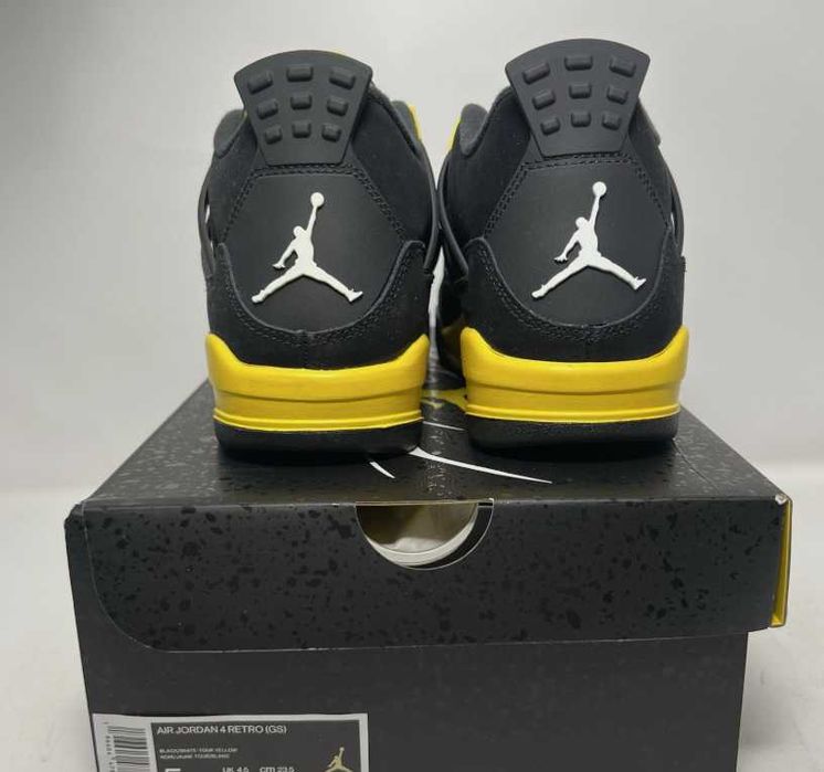 Jordan 4 Retro Thunder R.44