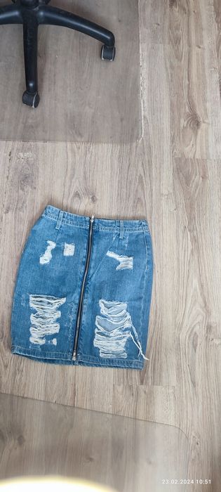Spódnica jeansowa H&M Divided z przetarciami NWT! rozm. 36