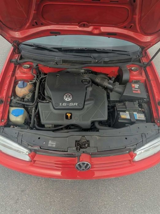 Volkswagen Golf MK4 1.6 16V SR