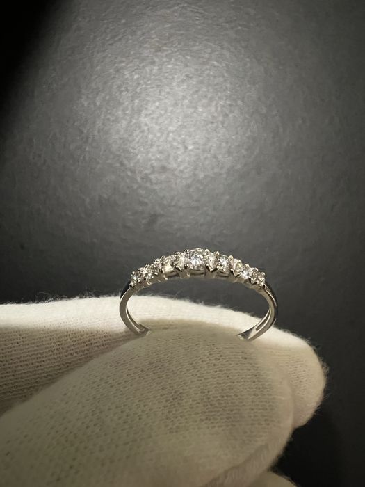 Кольцо бриллиантовая дорожка