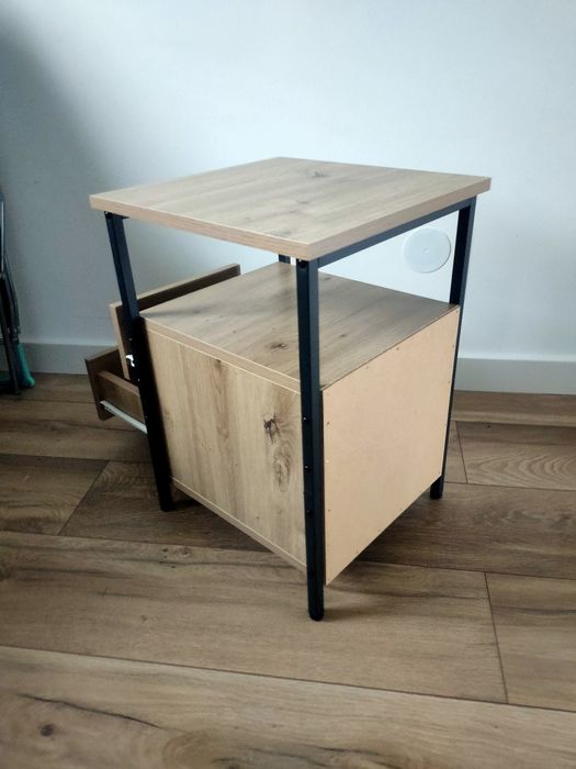 Stolik nocny- loft