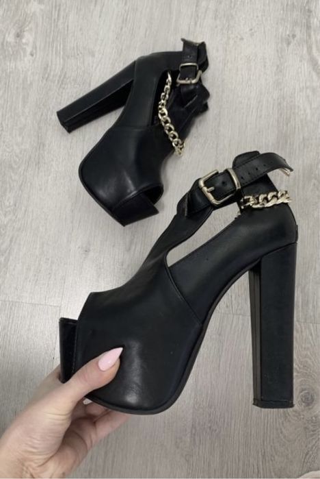 Босоножки Bratz