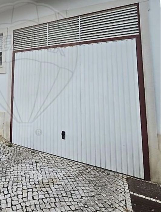 Garagem Mem-Martins  Aluga-se