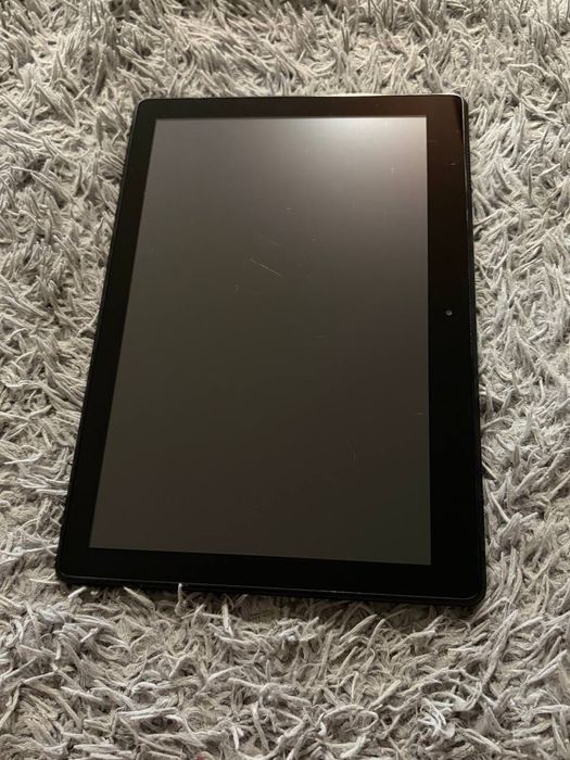 Планшет Lenovo Tab E10 2/16Gb Wi-Fi в гарному стані