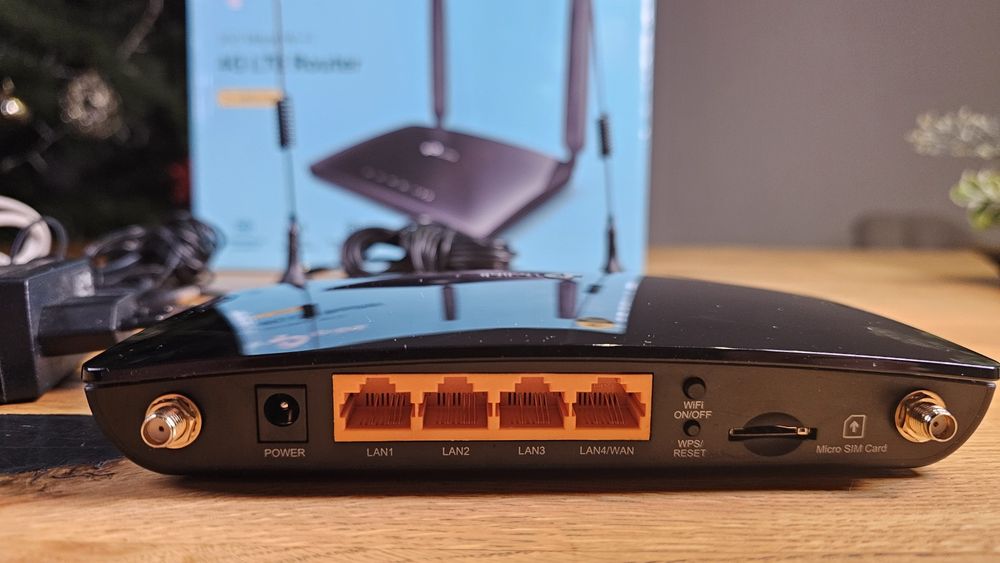 Router TP-Link TL-MR6400 SIM anteny zewnetrzne