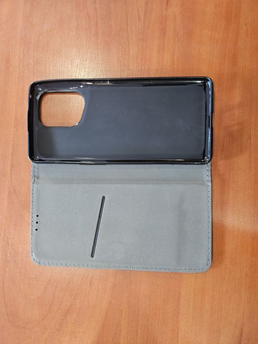 Etui zamykane pokrowiec futerał case do Oppo Find X5