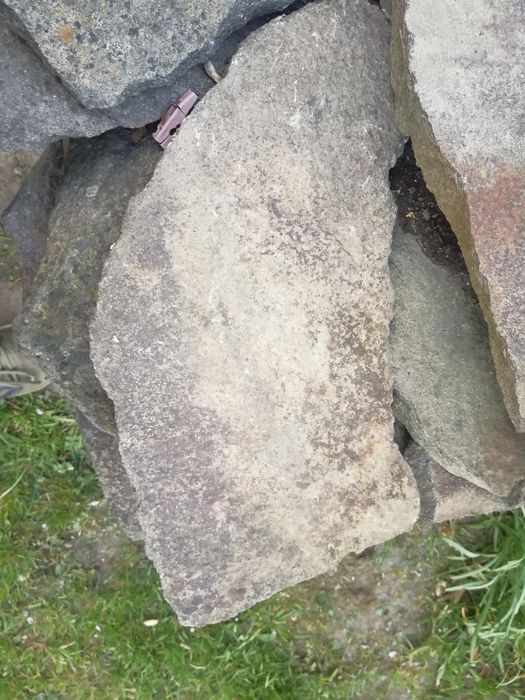 Продам камінь Для огорож,(парканів), альтанок, брущадки, мангалів,