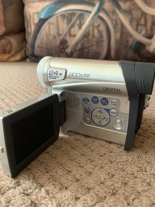 Видеокамера Panasonic NV-GS11