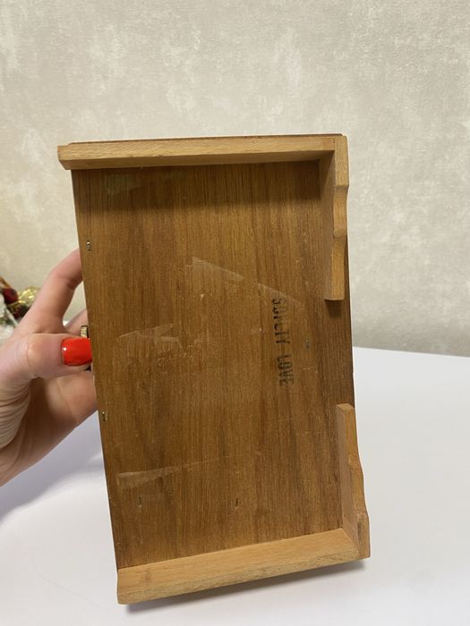 Вінтажна музична скринька-шкатулка Швейцарське шале з балериною