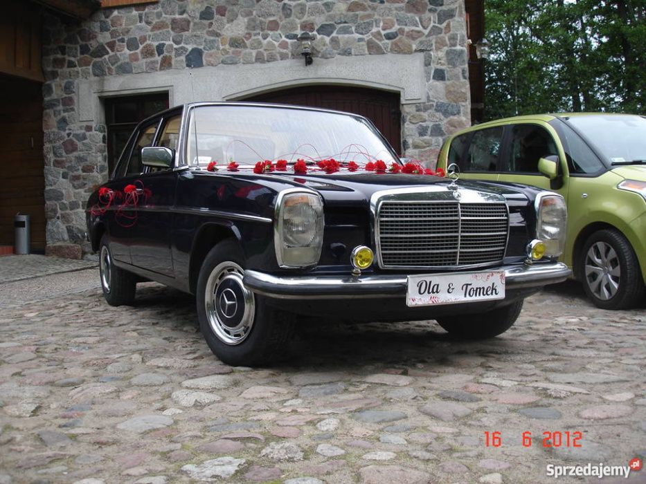 AUTO DO ŚLUBUZabytkowy Mercedes W115 z poł lat 70tych