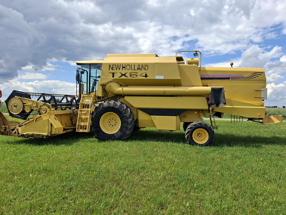 New Holland TX 64 SUPER STAN