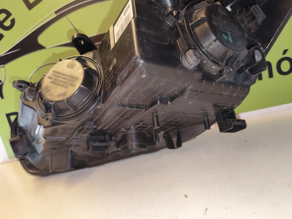KIA CEED II FAROL DIREITO - FF721