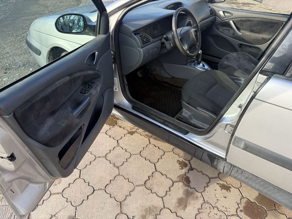 Citroen C5 2.2 Дизель. Автомат. 2001 года.