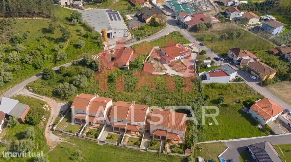 Terreno para Construção / Área de 2.270m2 / Colmeias