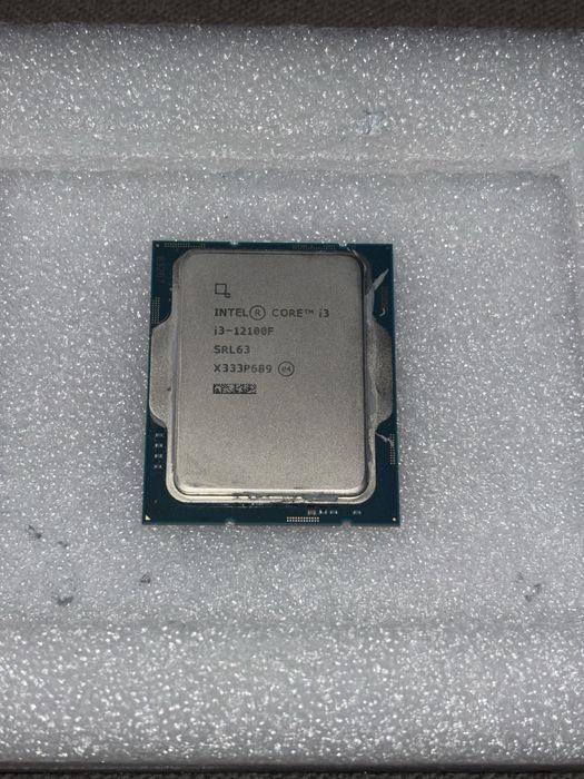 sprzedam procesor Intel Core i3-12100F 12gen z orginalnym chlodzeniem