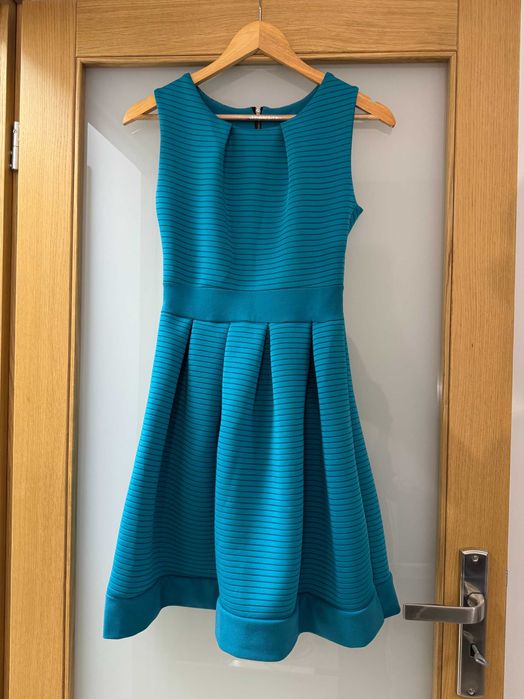 Sukienka koktajlowa seledynowa