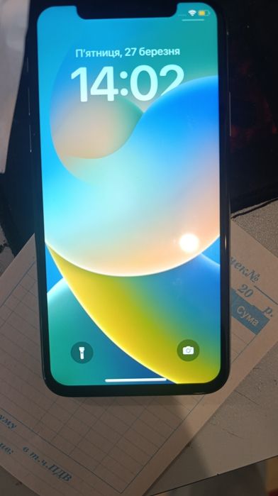 Продам айфон х в отличном состоянии