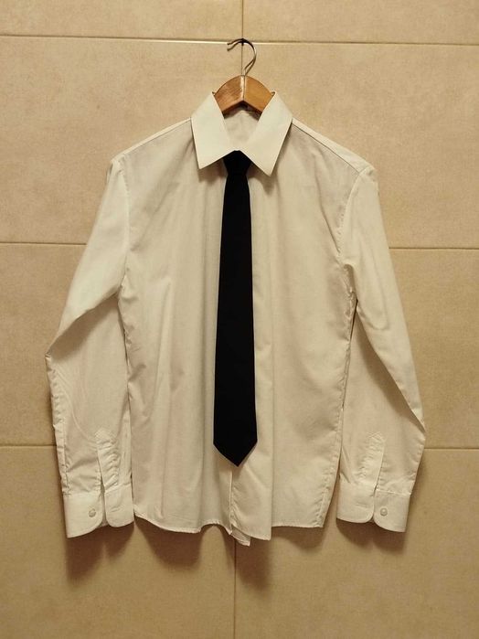 Traje Académico Feminino - Universidade do Porto