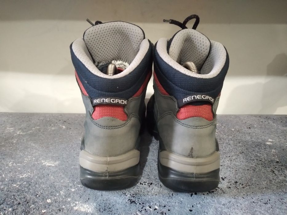 Оригінальні Ботінки трекингові LOWA Renegade GTX Mid  41 1/2  Нові