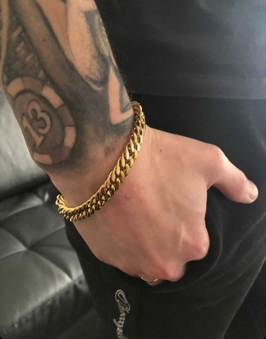 Pulseira de aço dourada