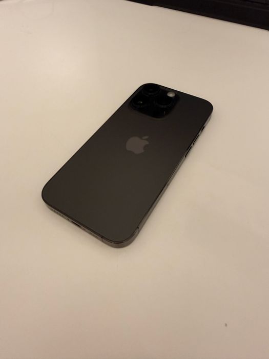 iPhone 14 Pro 128 GB – bardzo dobry stan + 2 etui