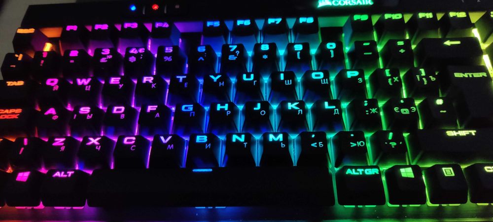 Гравировка клавиатур MacBook. Лазерная гравировка на клавиатуре Киев ...