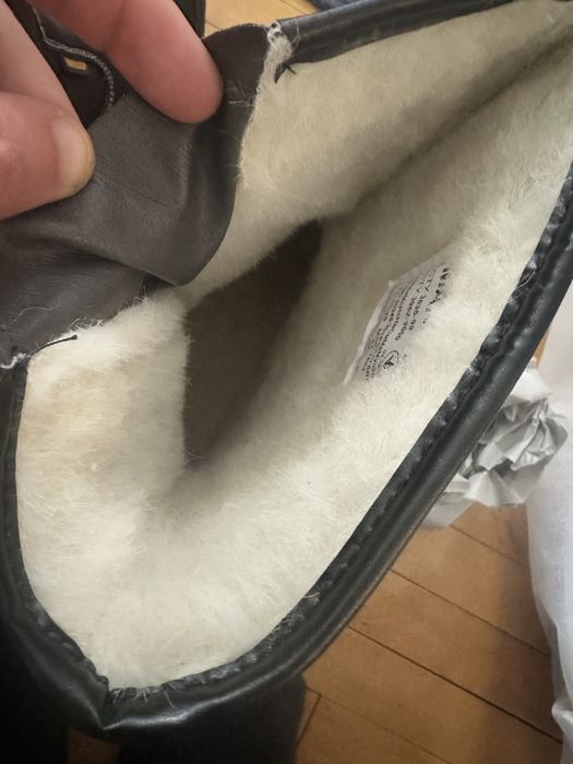 Продам черевики шкіряні берци 43р. чоботи зимові 38р.