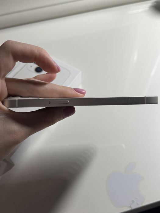 iphone 13 256gb  білий
