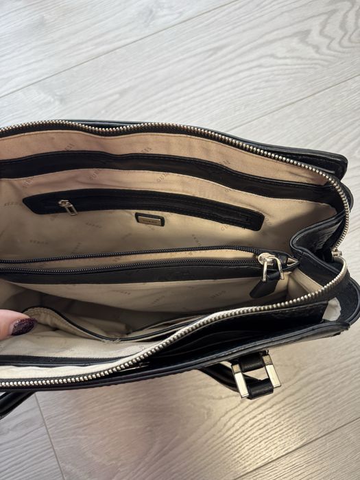 Сумка Guess велика