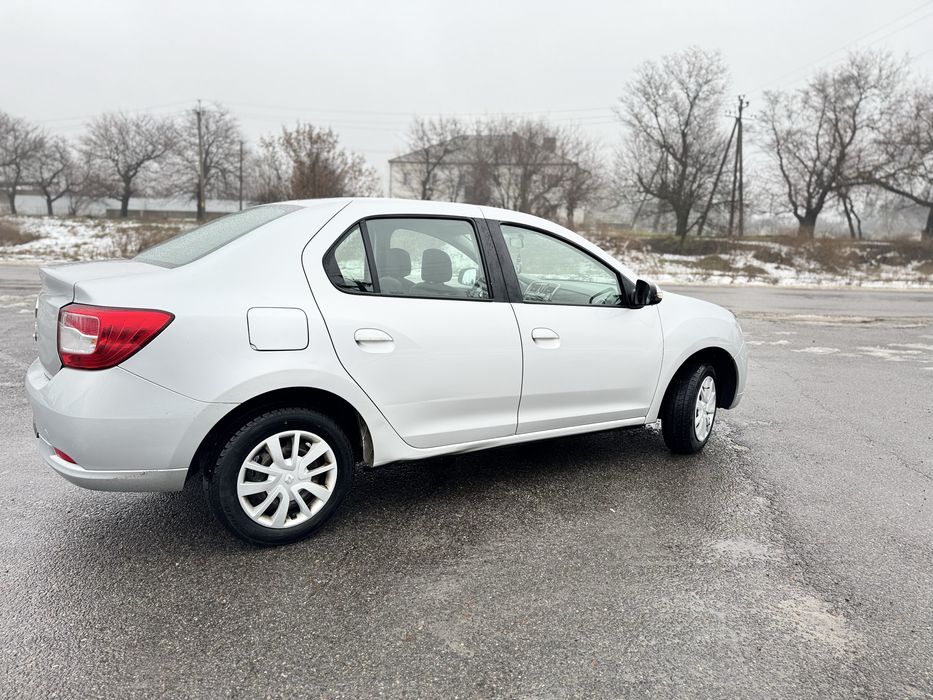 Renault logan 131т пробег не бит не крашен гбо 4