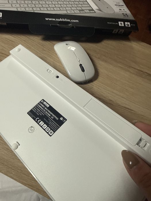 Teclado e mouse sem fio conectividade dupla