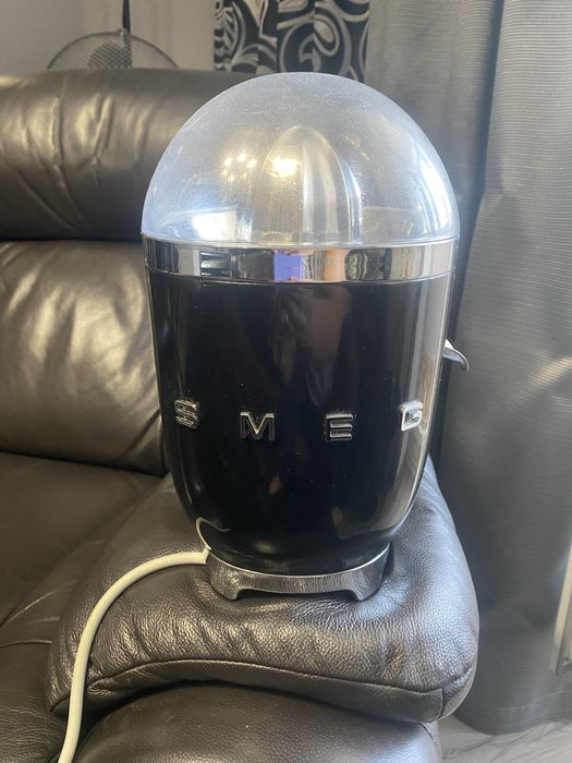 Соковижималка Smeg