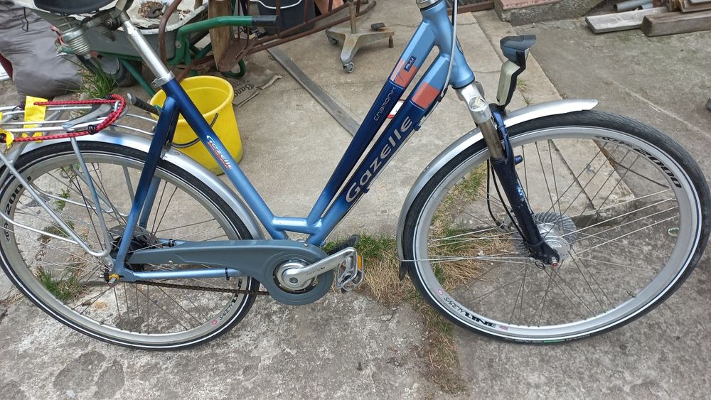 Rower trekingowy alu. Gazelle  na nexus 8