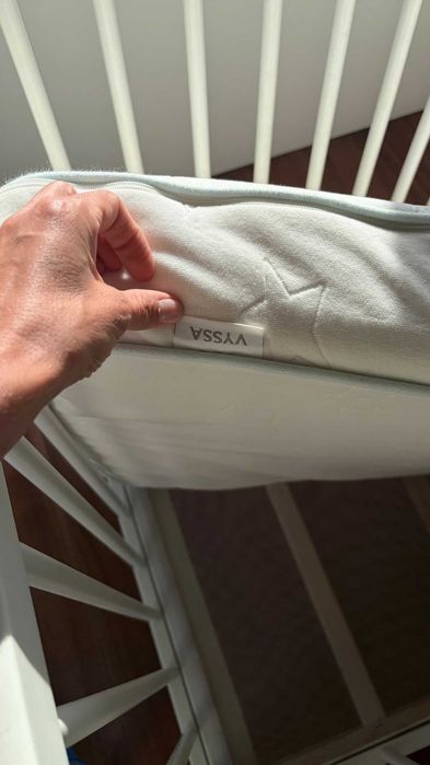Berço IKEA bebé + colchão e proteção – Como Novo
