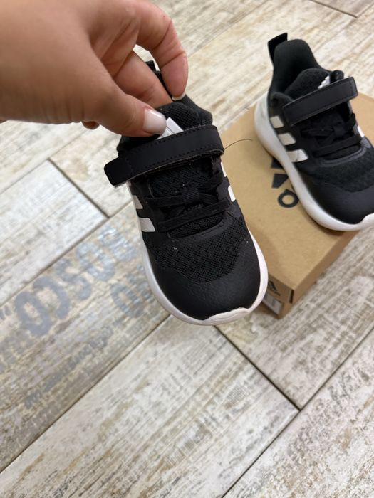 Кросівки adidas оригінал