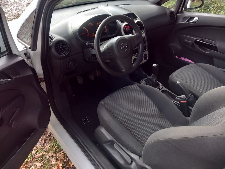 Opel corsa 1.2 gasolina 2009