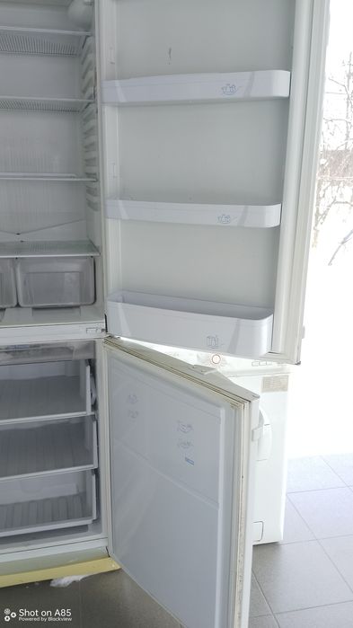 Холодильник indesit, робочий, самовивіз