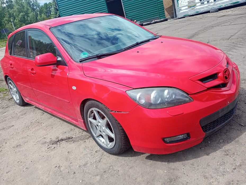 Mazda III 2,0D  zderzak przedni, części transport FV/ dostawa