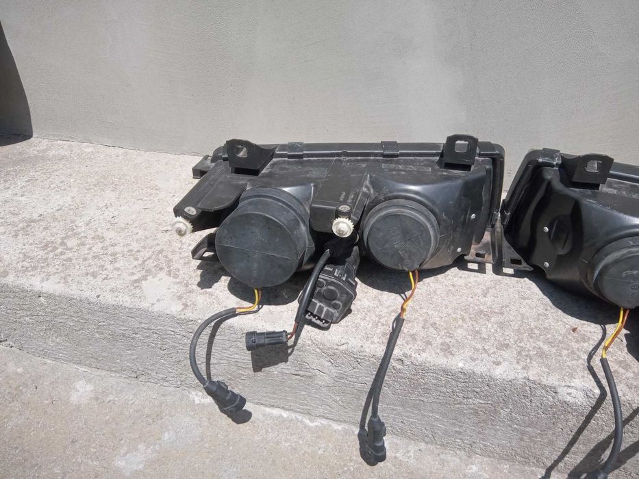 Lampy reflektory soczewki + ringi Hella Celis Black BMW E36 RARYTAS