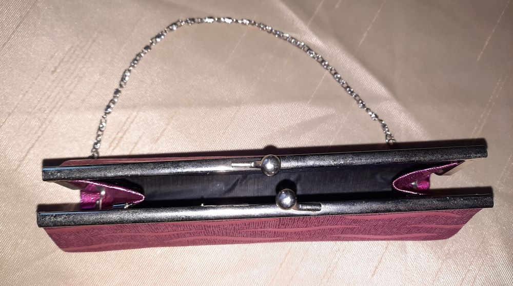 Carteiras novas clutch