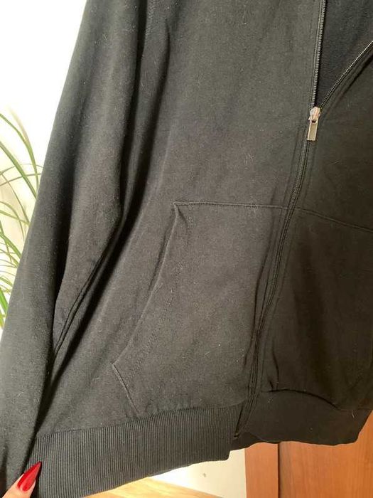 czarna rozpinana bluza na suwak Clockhouse