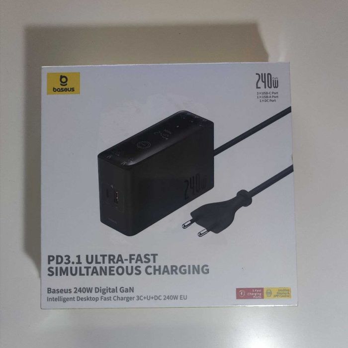 Зарядний пристрій BASEUS 240W Digital GaN Intelligent 3.5А  Новий Хіт.