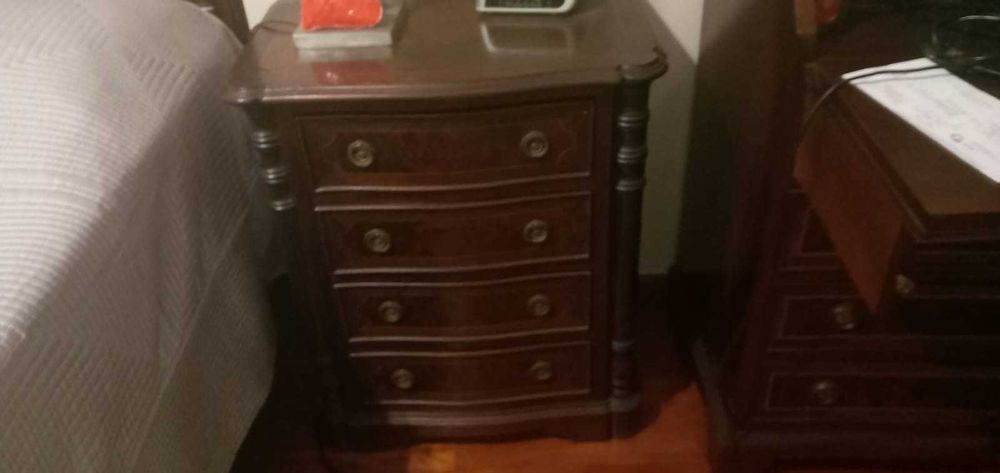 Cama de casal/quarto completo raiz de nogueira