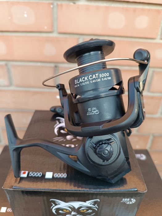 Катушка Leader Black Cat 5000