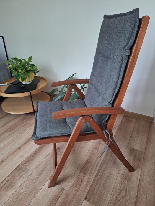 Drewniane krzesło ogrodowe marki Jysk