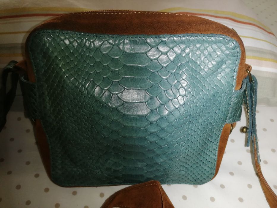 Carteira em pele couro